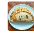 Empanada vacío y provoleta